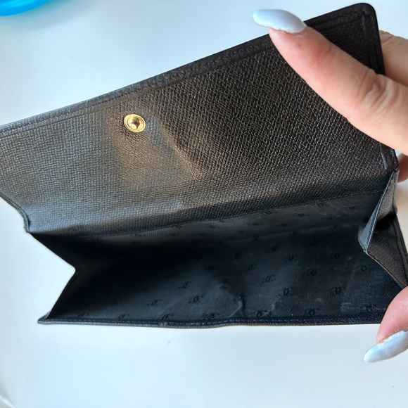 Black leather vintage chanel wallet - Picture 5 of 5
